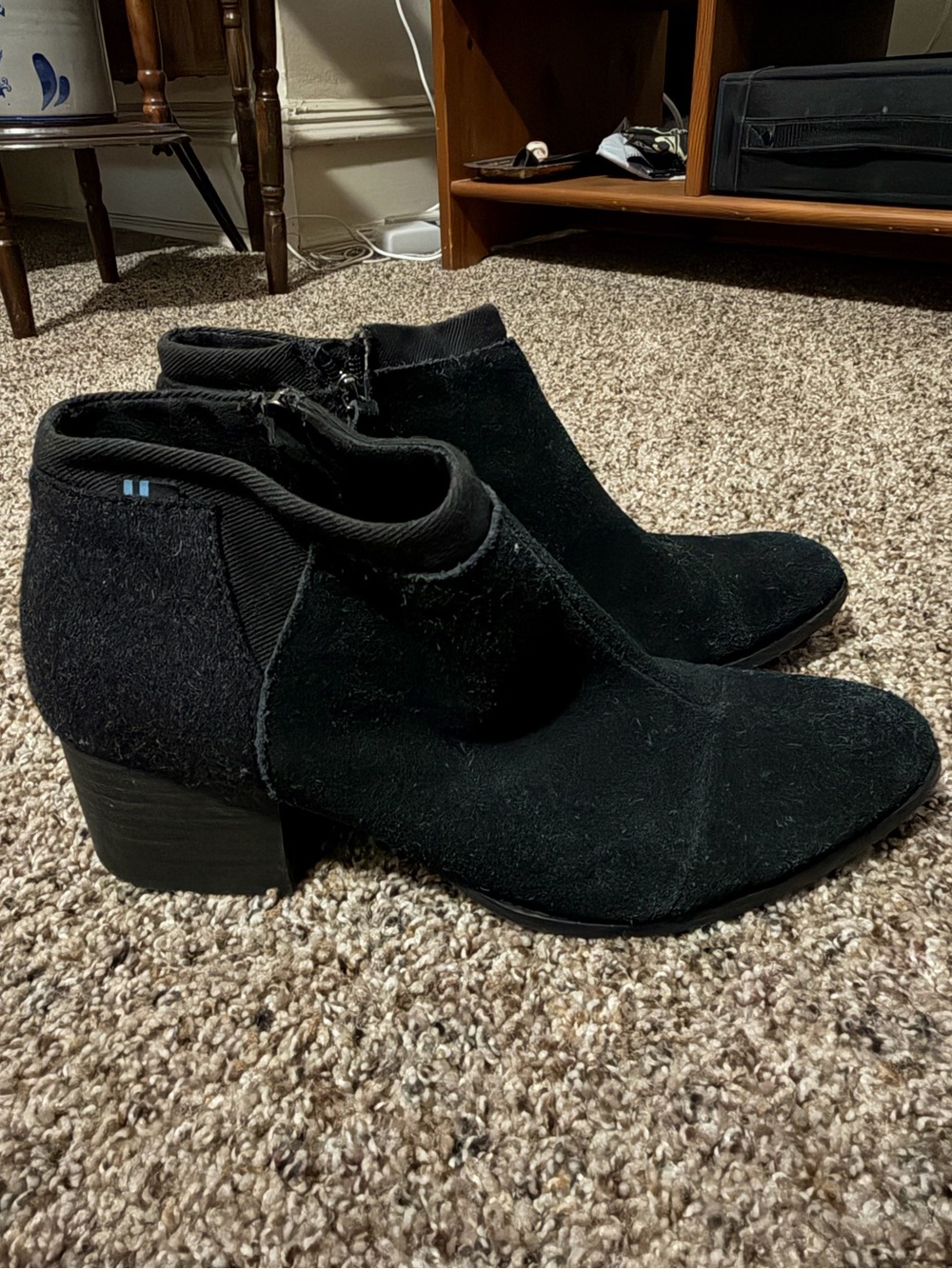 TOMS Black Suede Ankle Booties Womens Size 9.5 Chunky Heel Side Zip